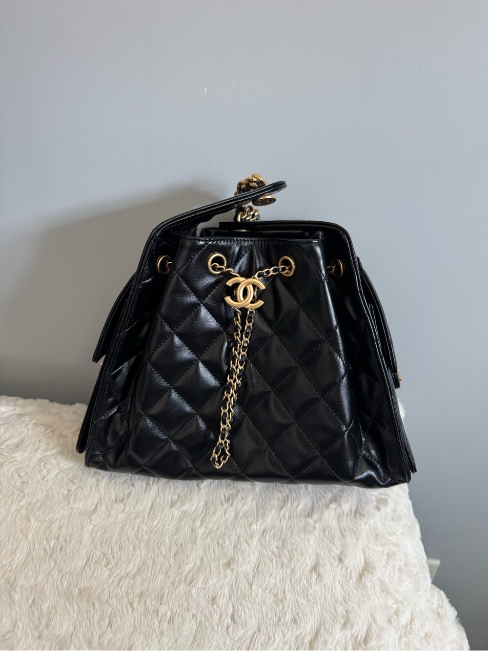 CHANEL Style Black Quilted Leather Shoulder Bag with Gold Chain CC Charm